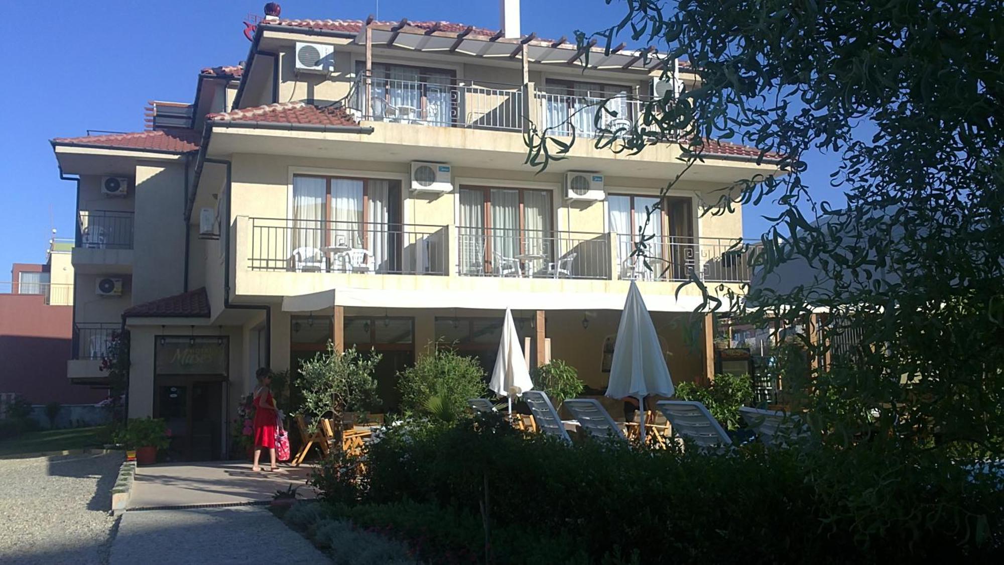 Family Hotel Muses Sozopol Exterior photo