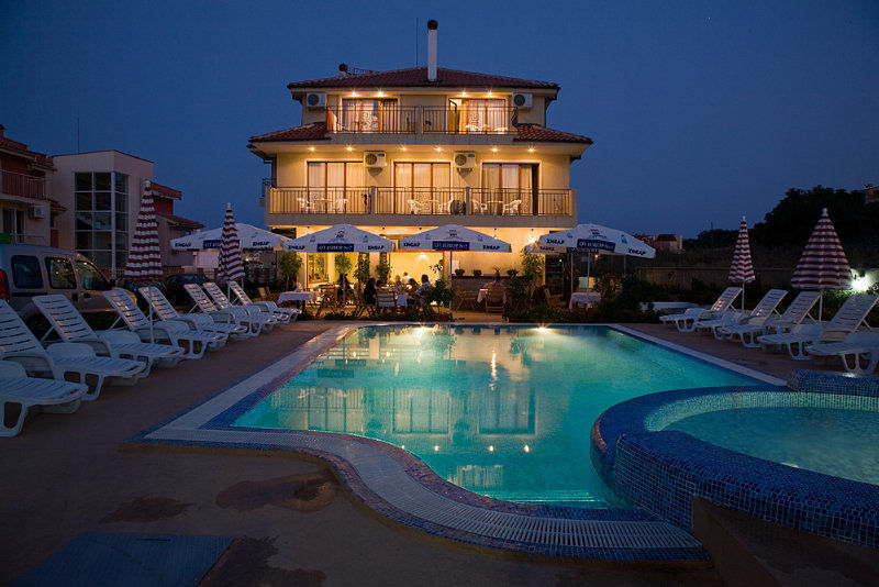 Family Hotel Muses Sozopol Exterior photo